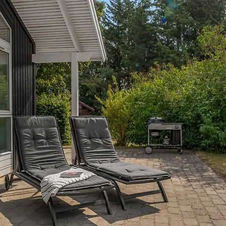 Skammel - 900m From The Sea By Interhome *