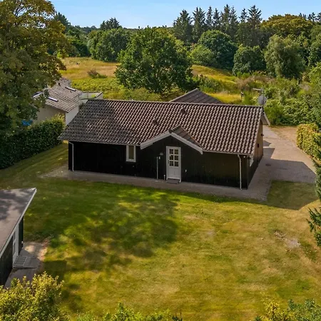 Nyaraló Skammel - 900m From The Sea By Interhome